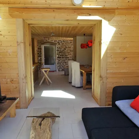 Maison De Vacances Au Clair De Lune Сasa de vacaciones Uzemain